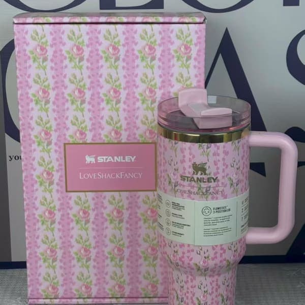 Stanley x LoveShackFancy | Pink Rose Floral Quencher Tumbler – 40 oz | Limited Edition